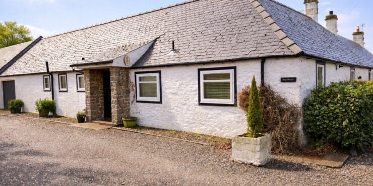 18 Castle Road, Longforgan